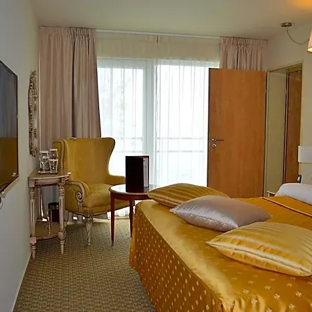 Carmen International Venus - Fost Becali Hotel 5*